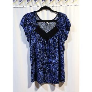 Perseption Women's 1X Black and Blue Floral Blouse